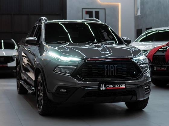 FIAT TORO 2.0 16V TURBO DIESEL ULTRA 4WD AT9 FIAT TORO 2.0 16V TURBO DIESEL ULTRA 4WD AT9